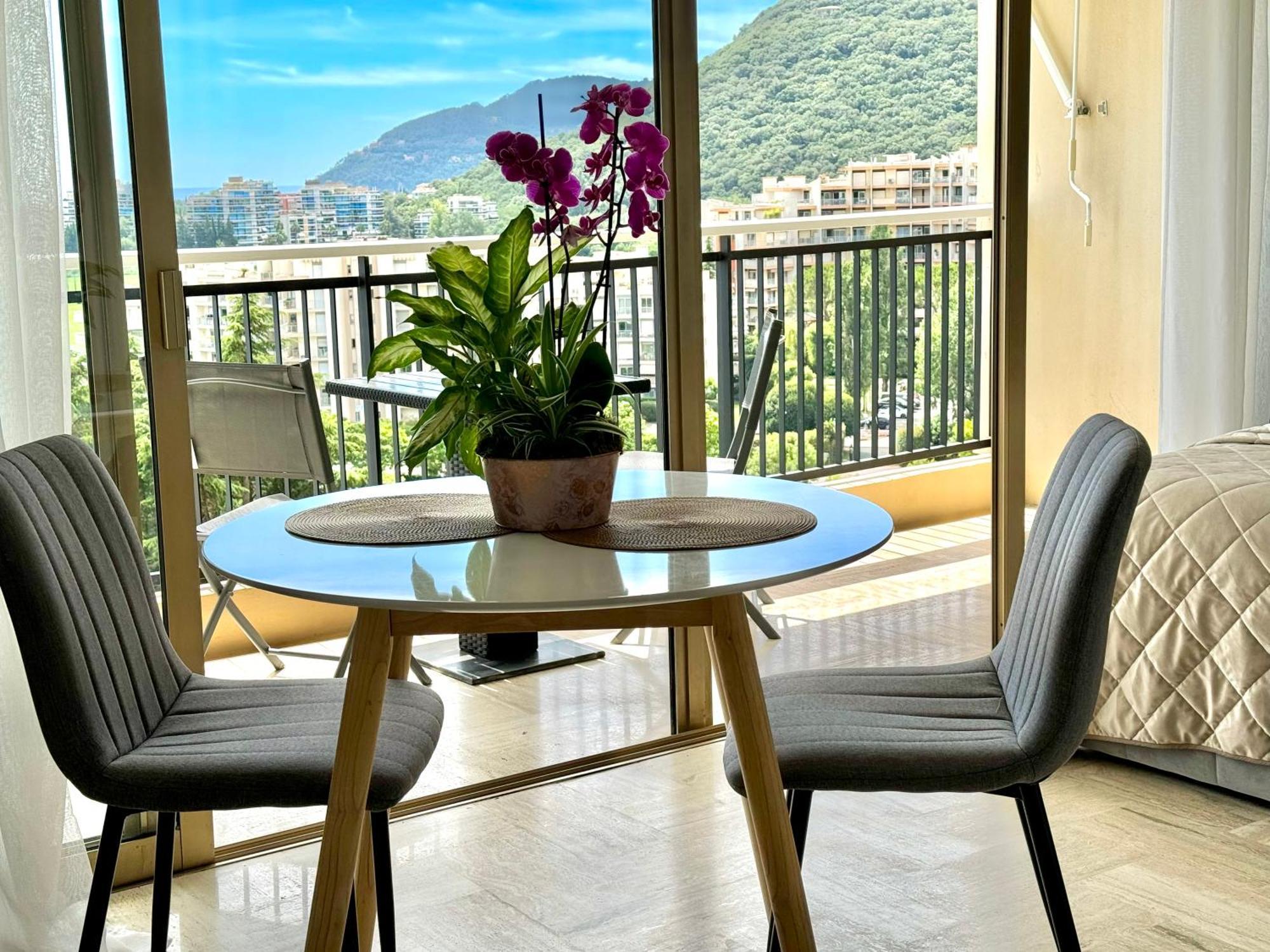 My Resid Cannes Marina Vue *