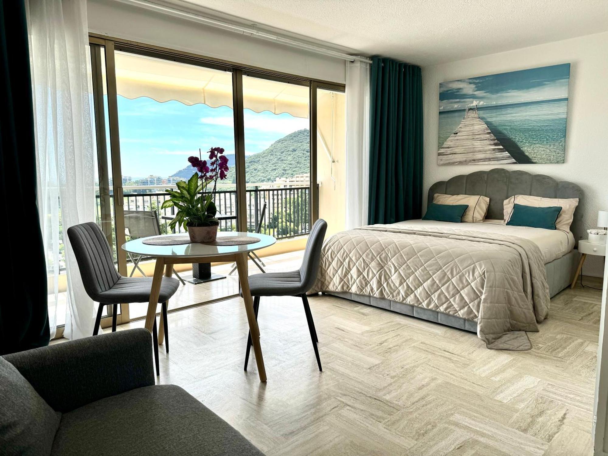 My Resid Cannes Marina Vue *