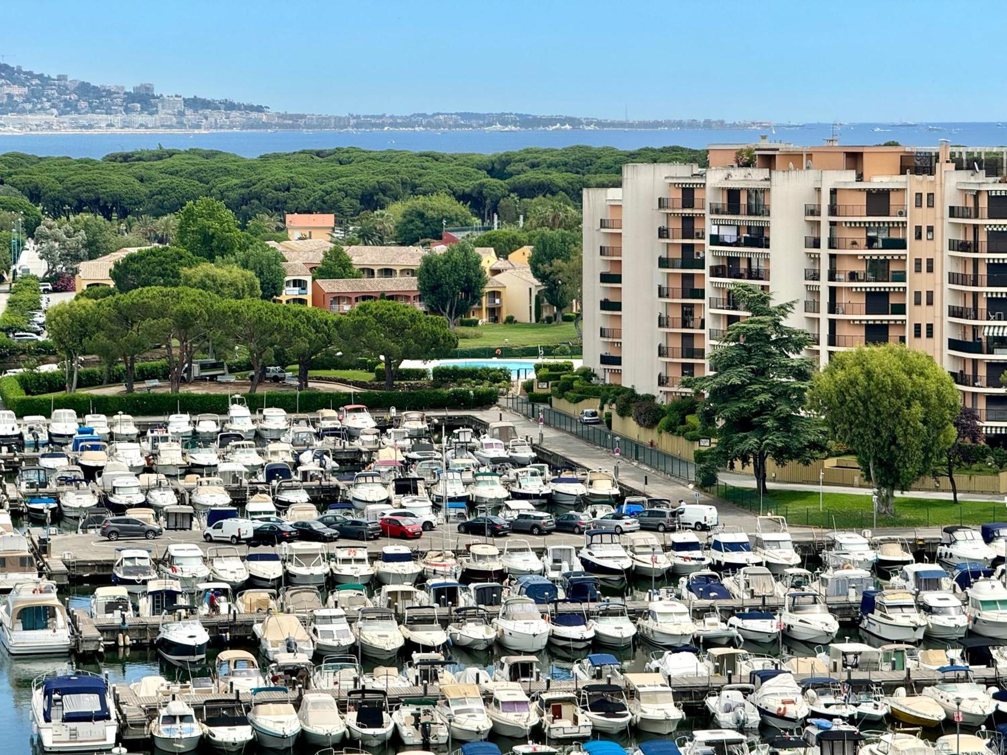 My Resid Cannes Marina Vue Apartment *